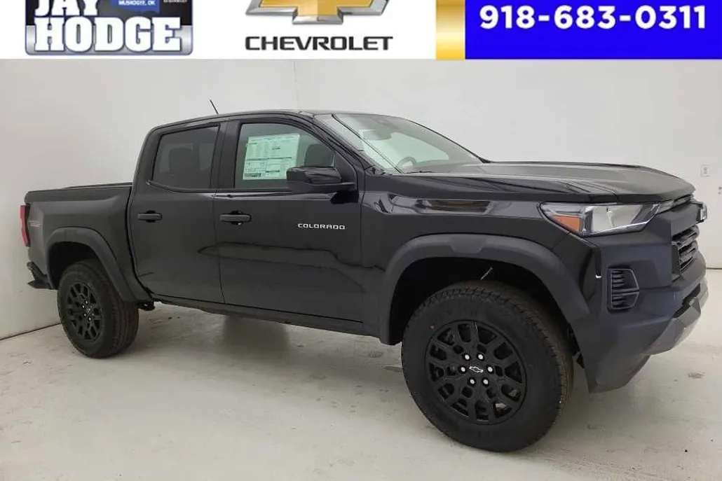 2026 Chevrolet Colorado Trail Boss photo 1