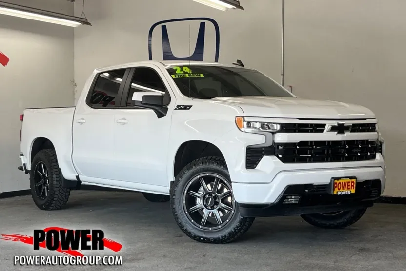 2024 Chevrolet Silverado 1500 RST photo 1