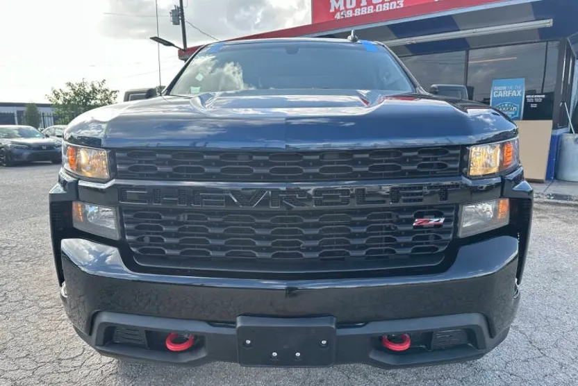 2019 Chevrolet Silverado 1500 Custom photo 1