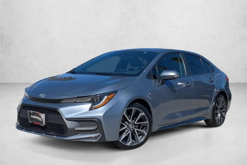 2021 Toyota Corolla SE photo 1