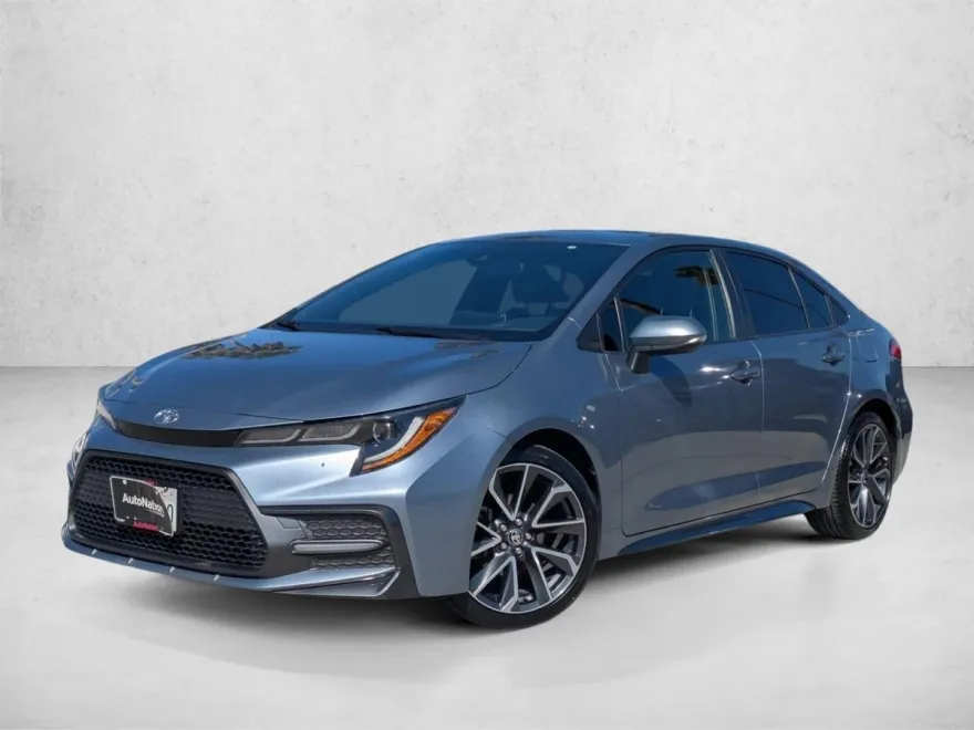 2021 Toyota Corolla SE photo 1