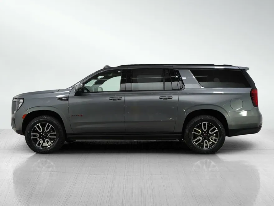 2021 Gmc Yukon XL AT4 photo 1