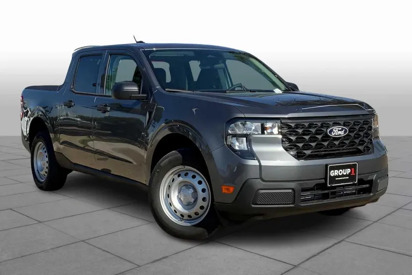2025 Ford Maverick XL photo 1