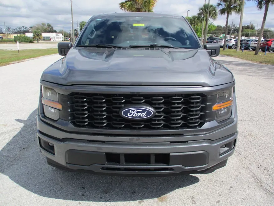 2025 Ford F-150 STX photo 1