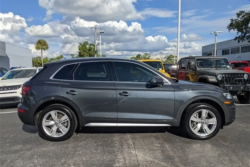 2018 Audi Q5 2.0T Premium photo 1
