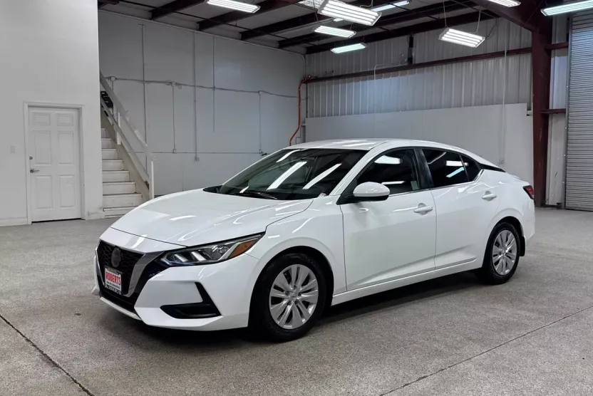 2020 Nissan Sentra S photo 1