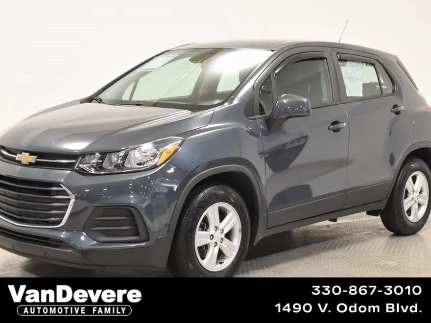 2021 Chevrolet Trax LS photo 1