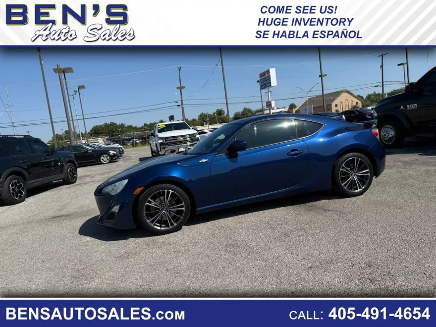 2013 Toyota FR-S photo 1