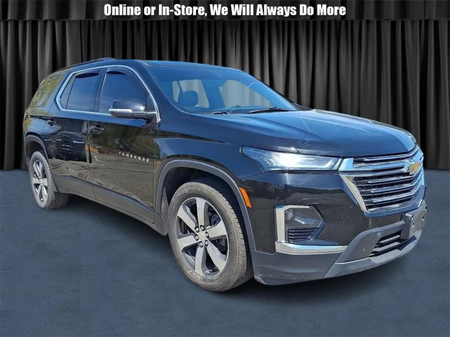 2022 Chevrolet Traverse Leather photo 1
