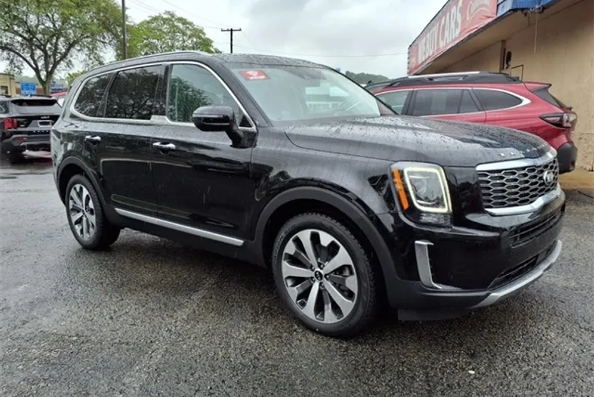 2021 Kia Telluride S photo 1