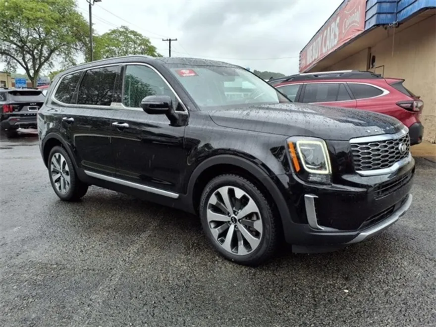 2021 Kia Telluride S photo 1