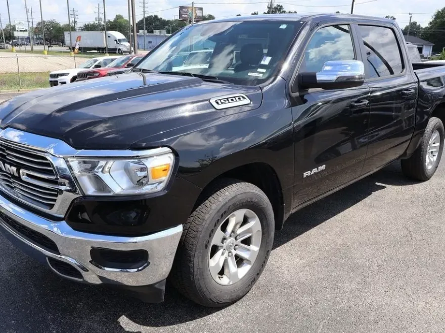 2024 Ram 1500 Laramie photo 1