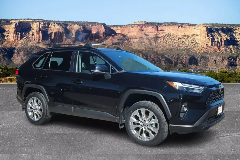 2024 Toyota RAV4 XLE Premium photo 1