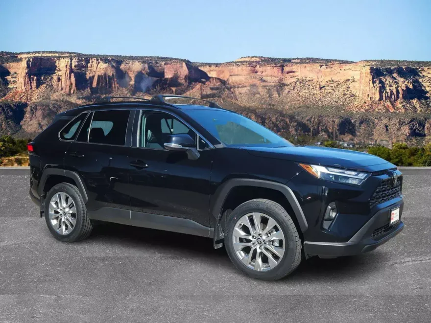 2024 Toyota RAV4 XLE Premium photo 1