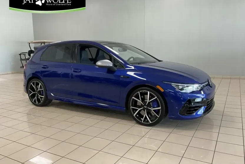 2024 Volkswagen Golf R photo 1