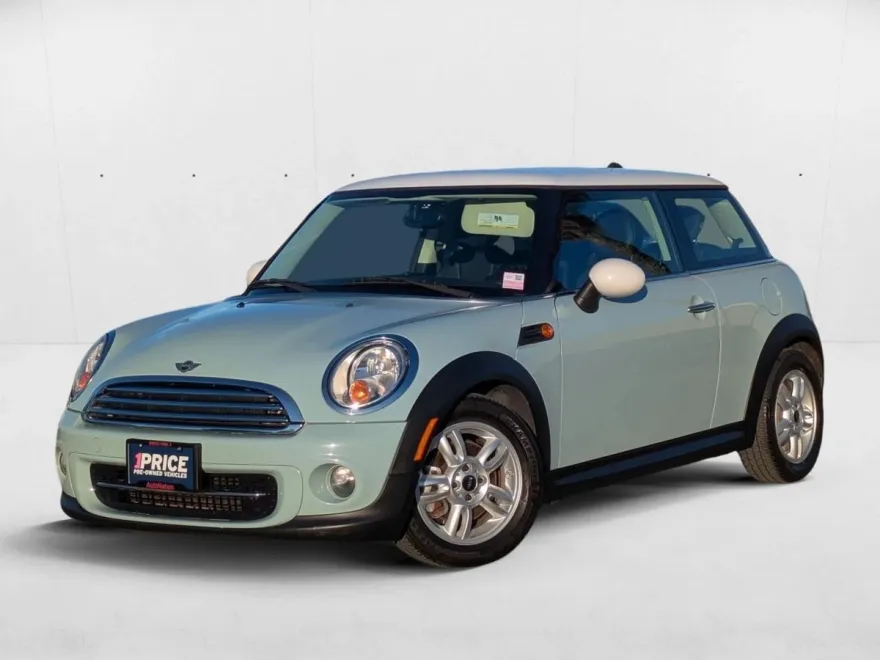 2012 Mini Cooper Base Hardtop photo 1