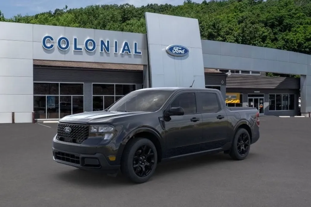 2025 Ford Maverick XLT photo 1
