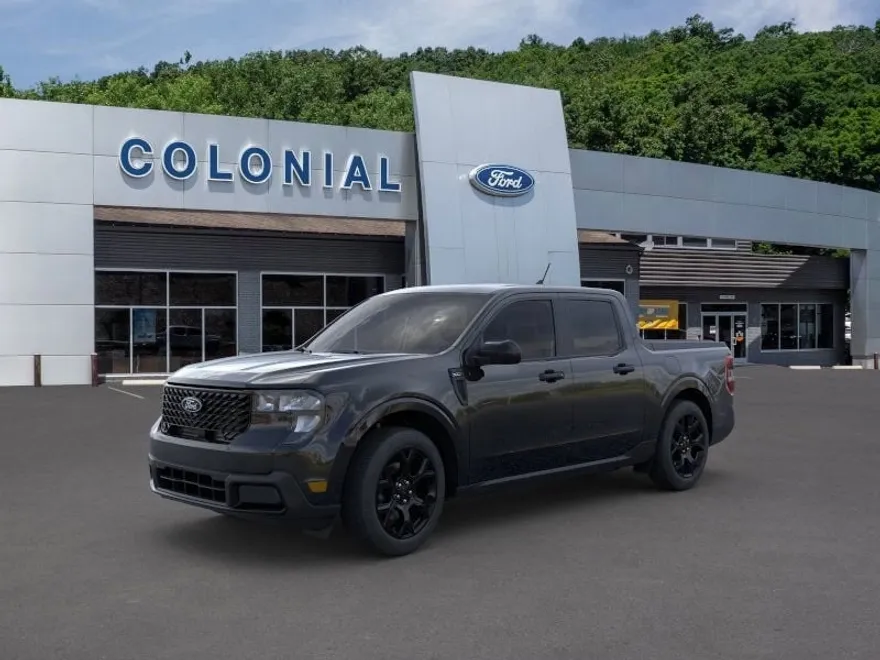 2025 Ford Maverick XLT photo 1