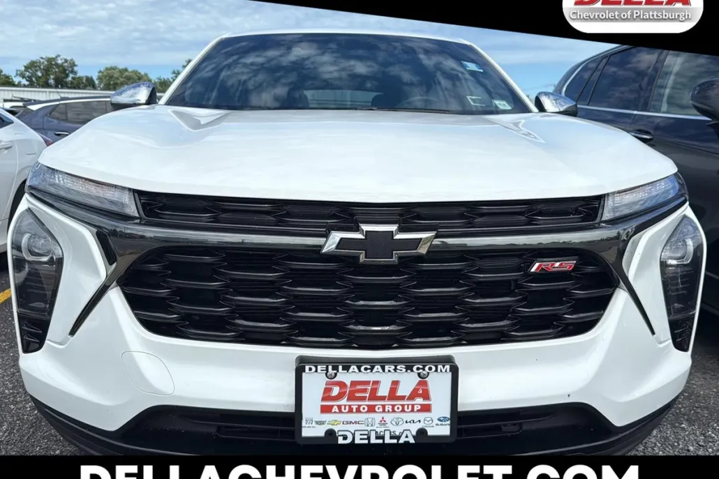 2024 Chevrolet Trax photo 1