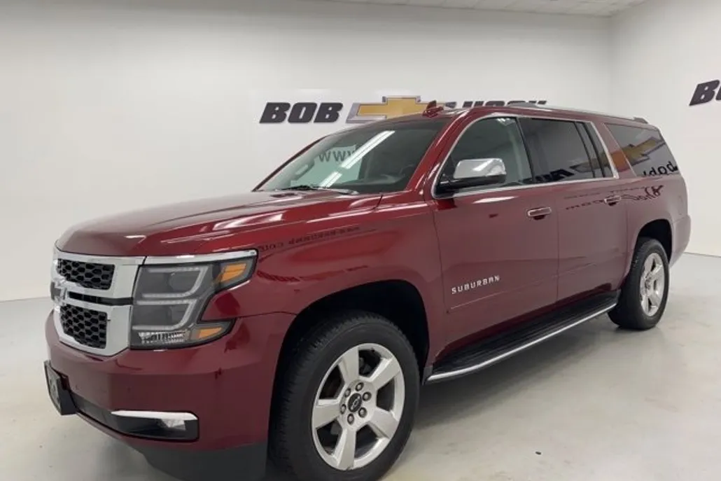 2017 Chevrolet Suburban Premier photo 1