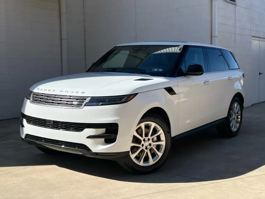 2025 Land Rover Range Rover Sport P360 S photo 1