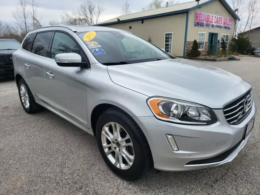 2015 Volvo XC60 T5 Drive-E Premier Plus photo 1