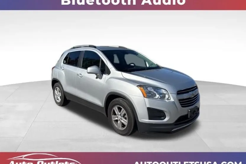 2016 Chevrolet Trax LT photo 1