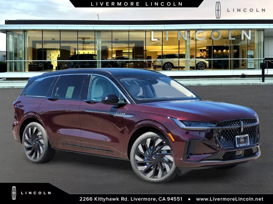 2025 Lincoln Nautilus Black Label photo 1