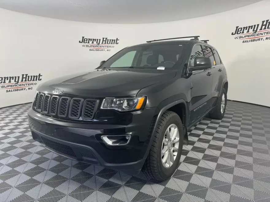 2021 Jeep Grand Cherokee Laredo E photo 1