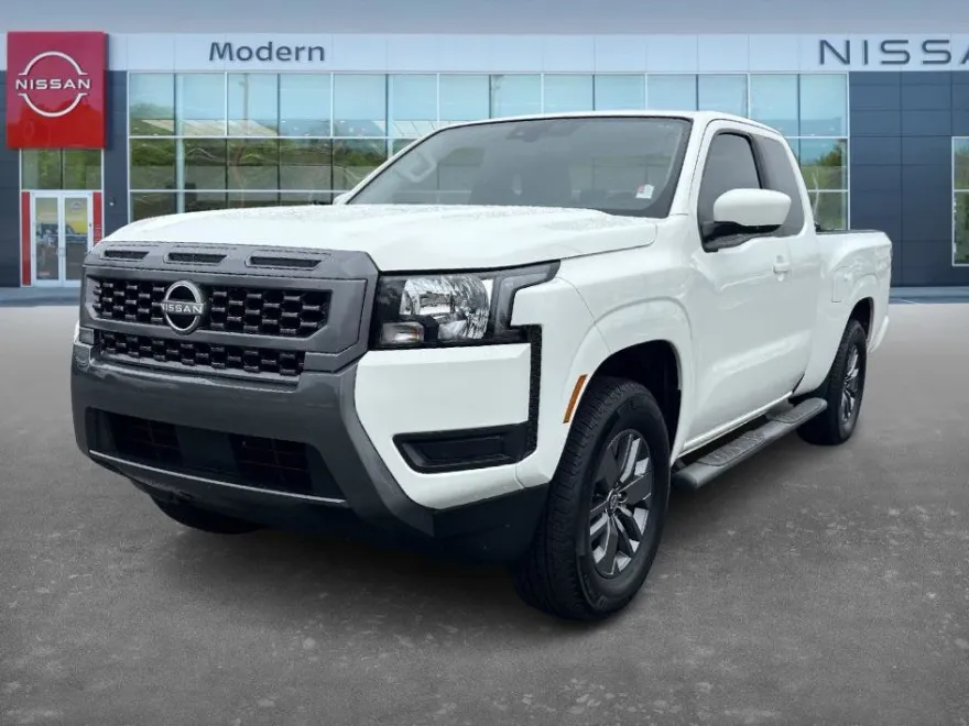 2025 Nissan Frontier SV photo 1