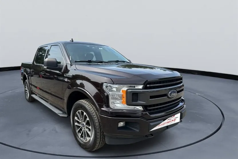 2020 Ford F-150 XLT photo 1