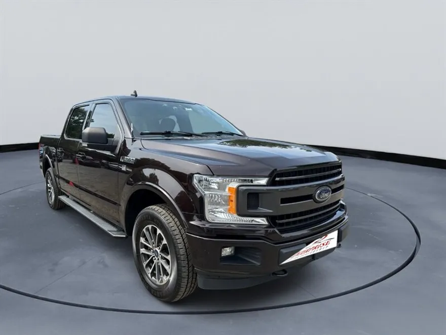 2020 Ford F-150 XLT photo 1