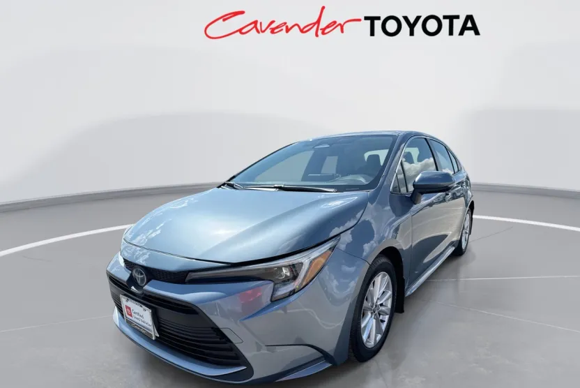 2023 Toyota Corolla Hybrid XLE photo 1