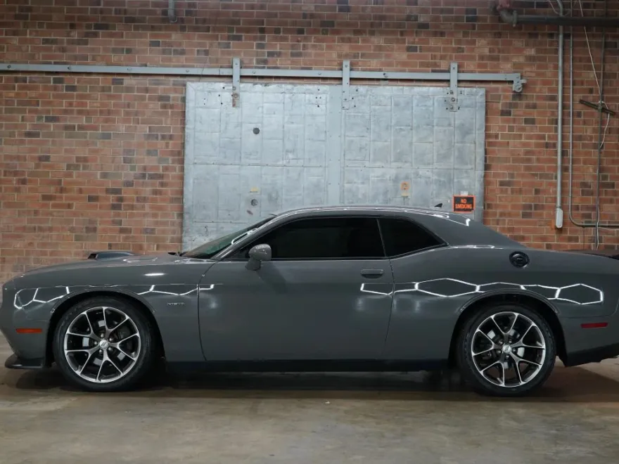 2019 Dodge Challenger R/T photo 1