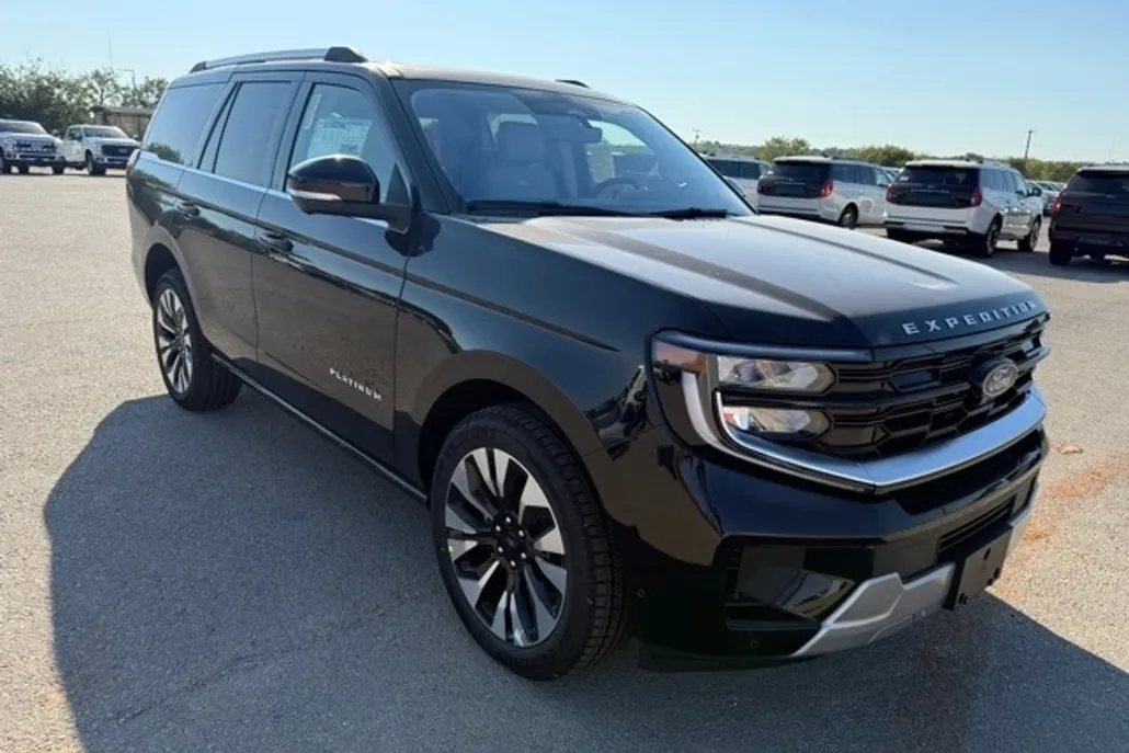 2025 Ford Expedition Platinum photo 1