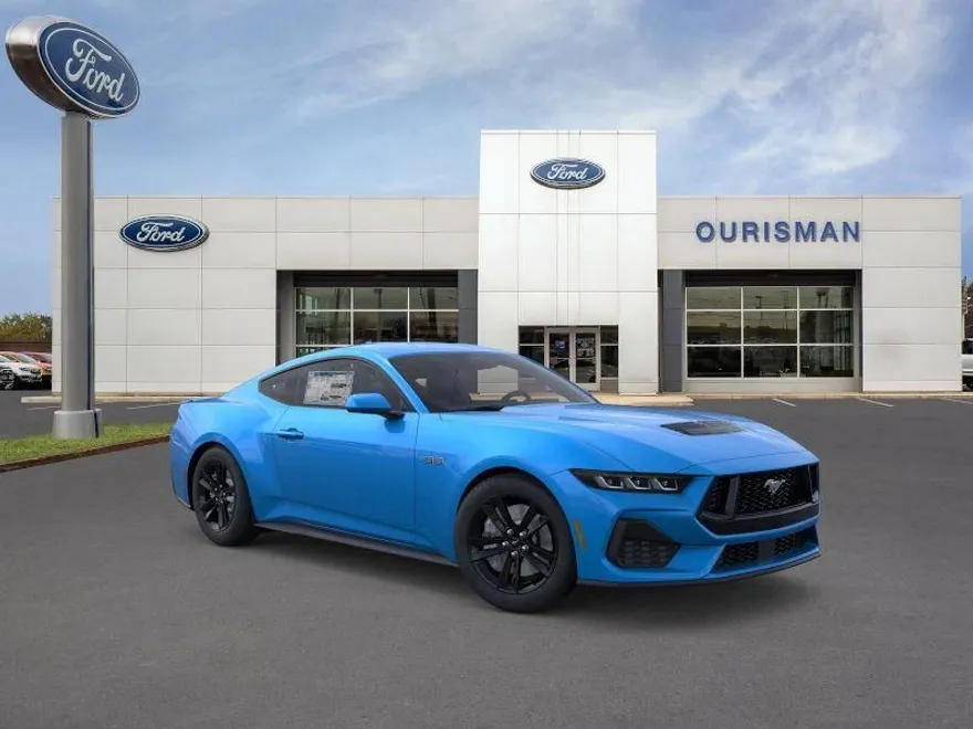 2025 Ford Mustang GT photo 1