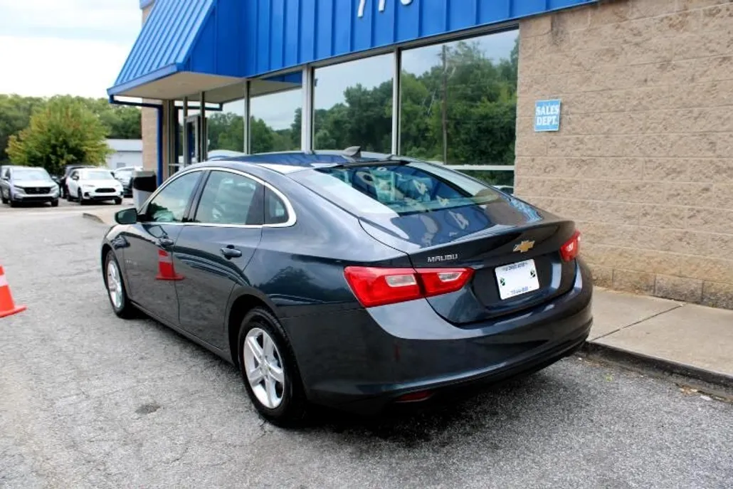 2020 Chevrolet Malibu LS photo 1