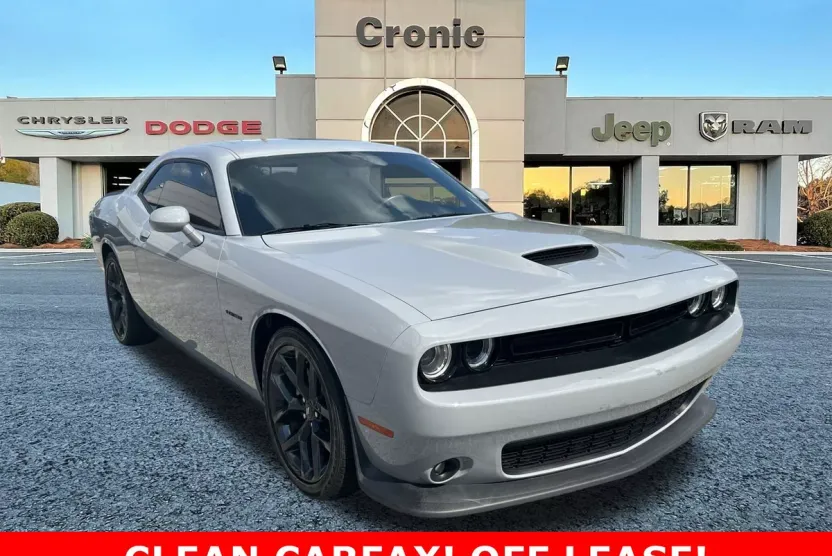 2022 Dodge Challenger R/T photo 1
