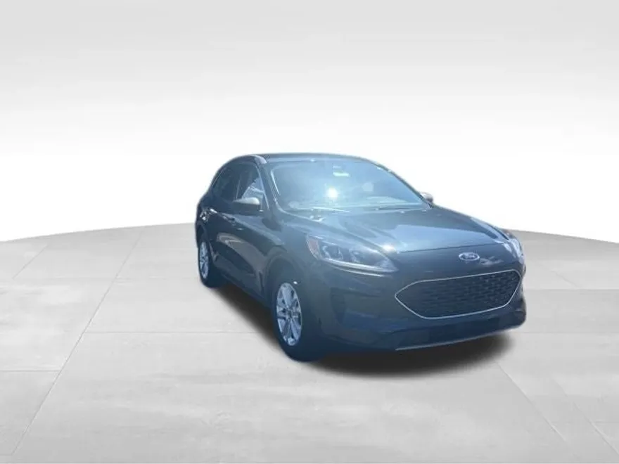 2022 Ford Escape SE photo 1