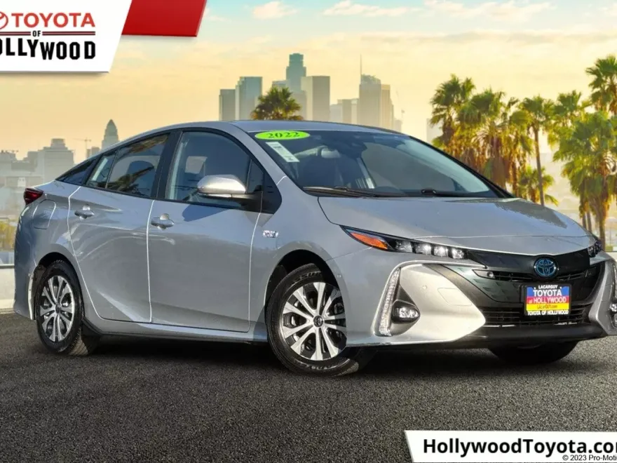 2022 Toyota Prius Prime Limited photo 1