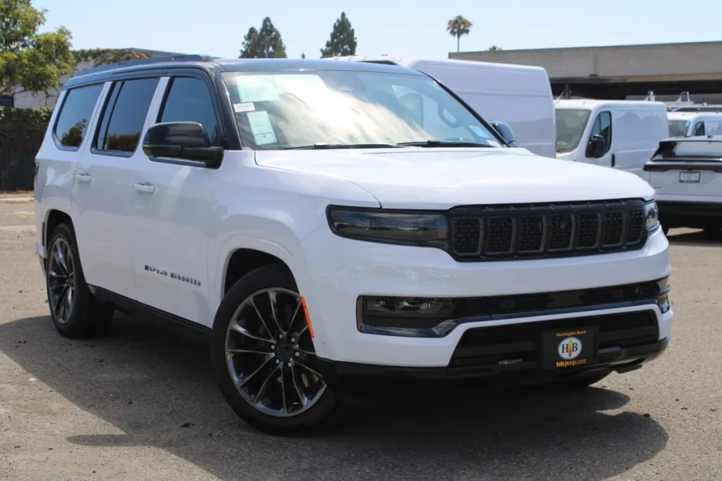 2025 Jeep Grand Wagoneer III photo 1