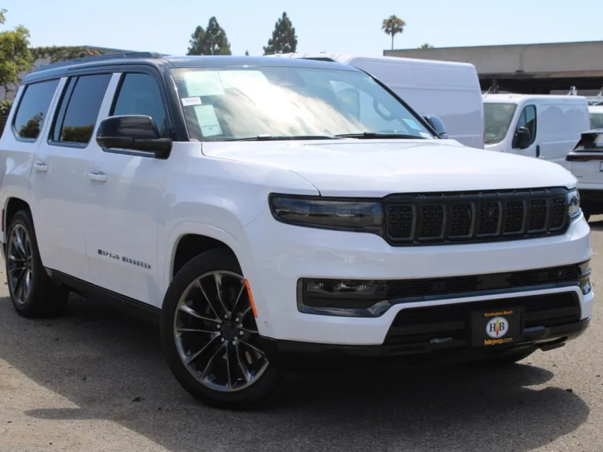 2025 Jeep Grand Wagoneer III photo 1