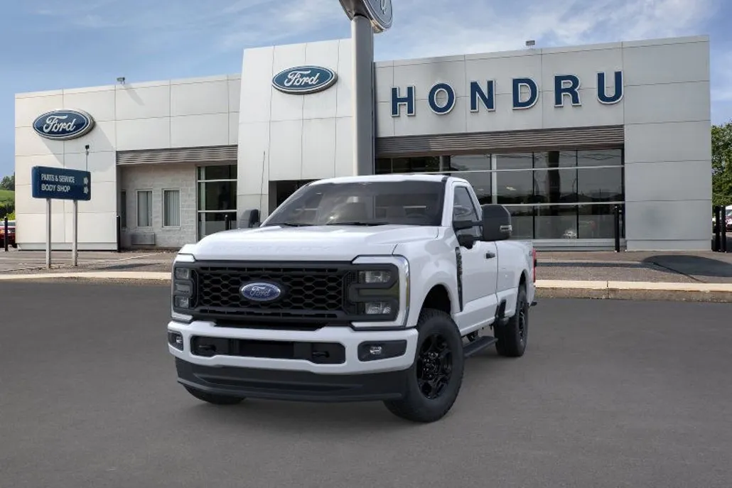 2025 Ford F-350 XL photo 1