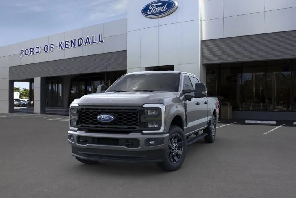 2025 Ford F-250 photo 1