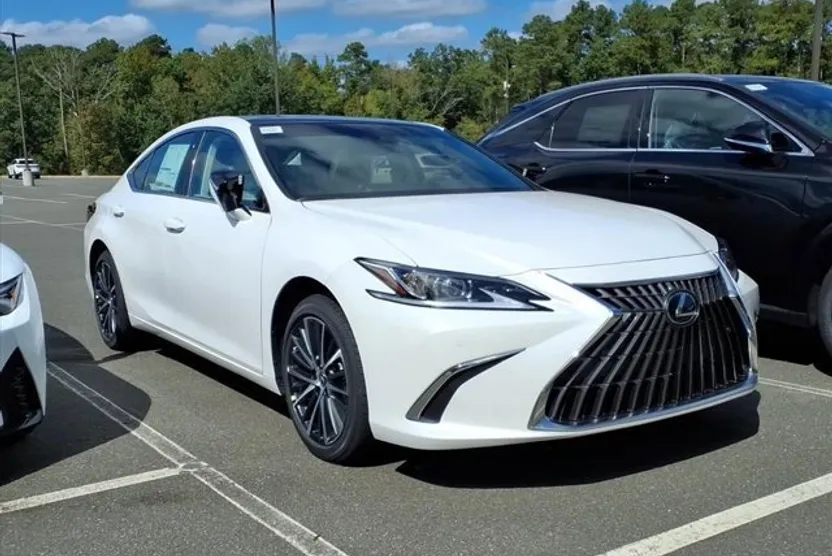 2025 Lexus ES 350 photo 1