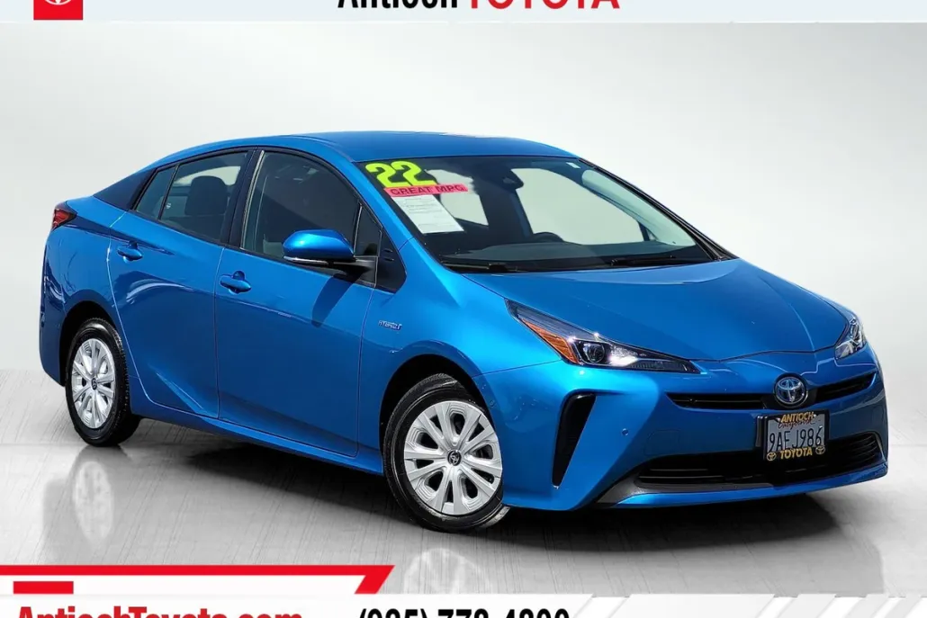 2022 Toyota Prius photo 1