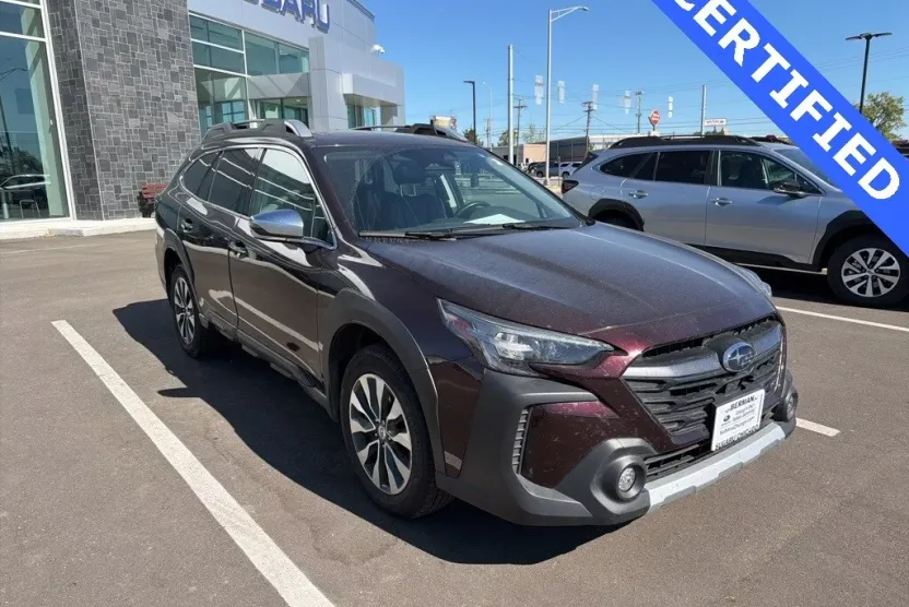 2023 Subaru Outback Touring XT photo 1