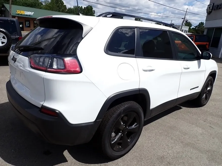 2020 Jeep Cherokee Altitude photo 1