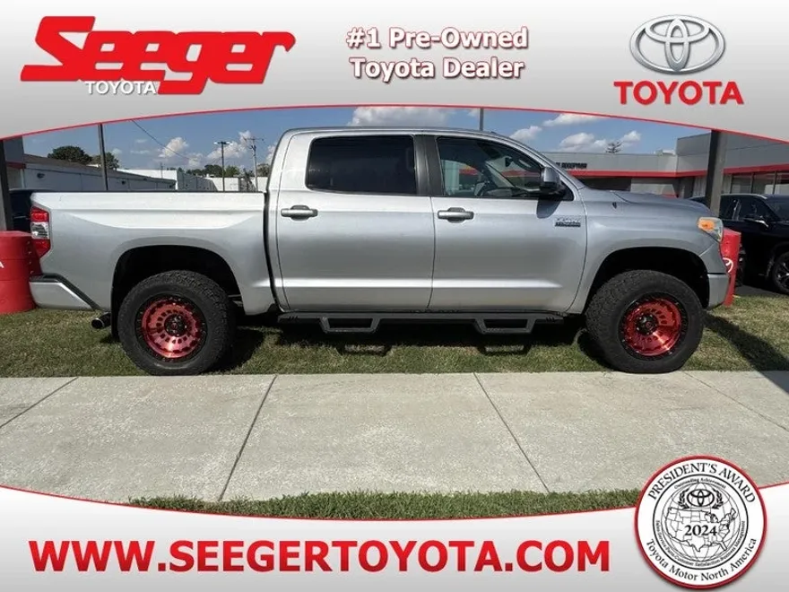2014 Toyota Tundra CrewMax photo 1