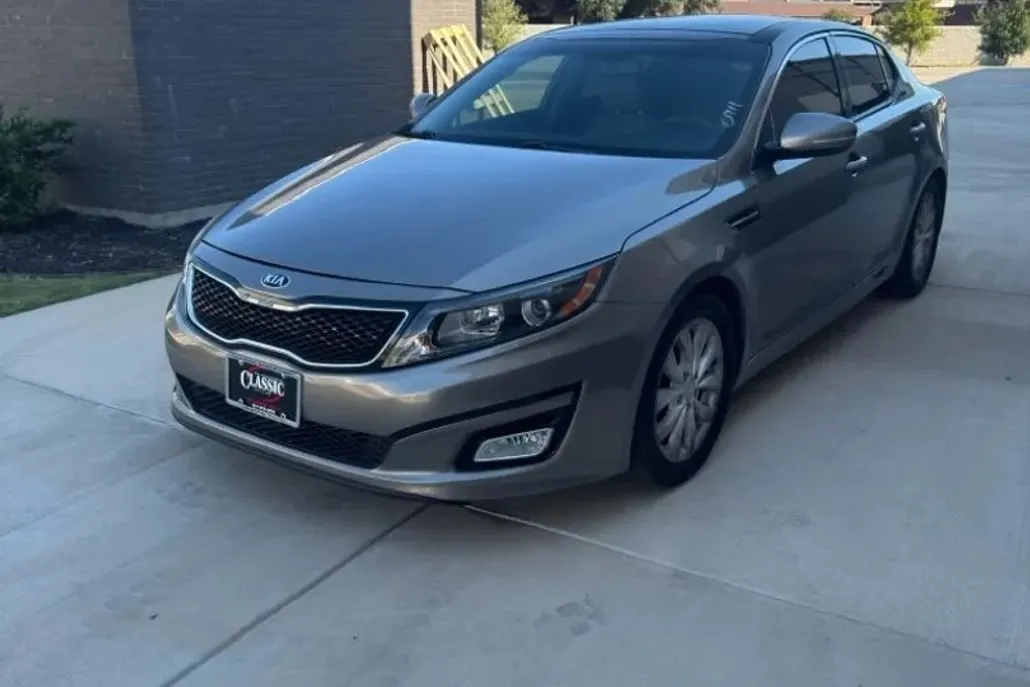 2015 Kia Optima EX photo 1